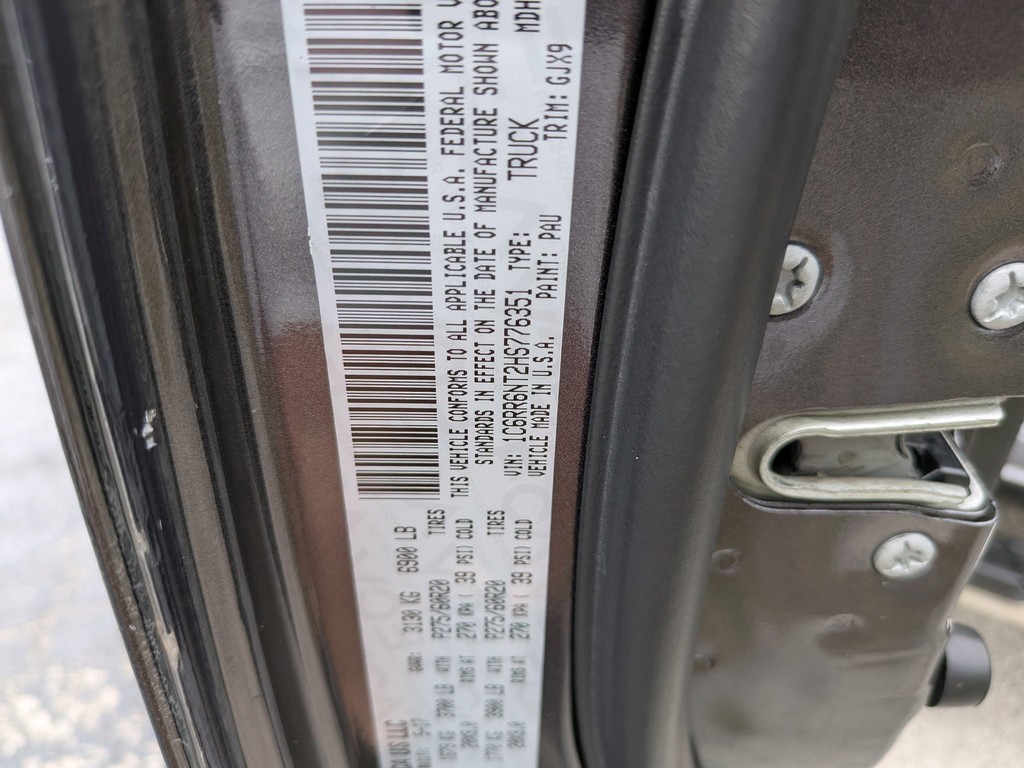 Ram 1500 Vehicle Full-screen Gallery Image 24