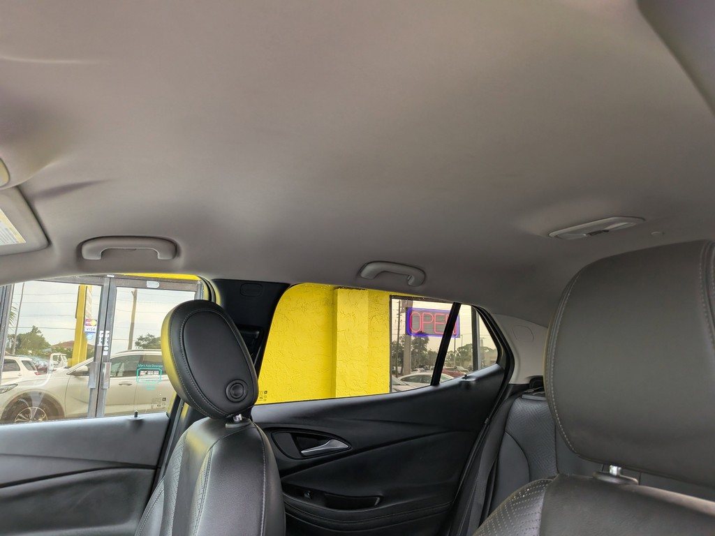 Buick Encore GX Vehicle Full-screen Gallery Image 19