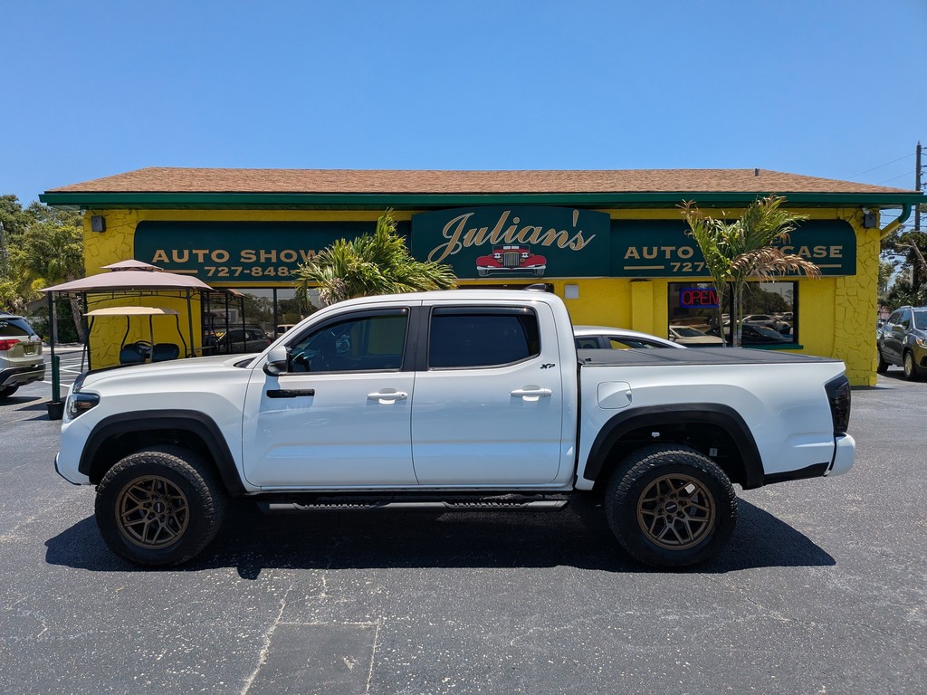 Toyota Tacoma 4WD trd-off road xp trail Vehicle Full-screen Gallery Image 03