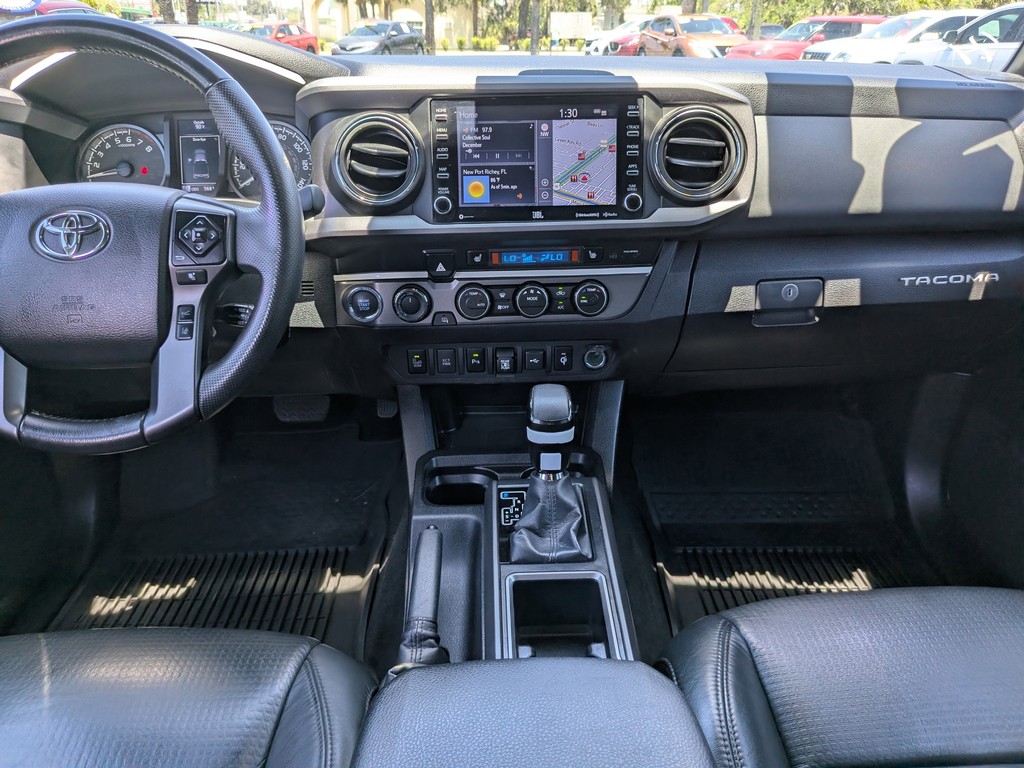 Toyota Tacoma 4WD trd-off road xp trail Vehicle Full-screen Gallery Image 14