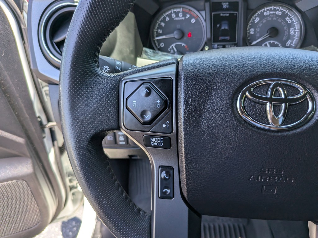 Toyota Tacoma 4WD trd-off road xp trail Vehicle Full-screen Gallery Image 28