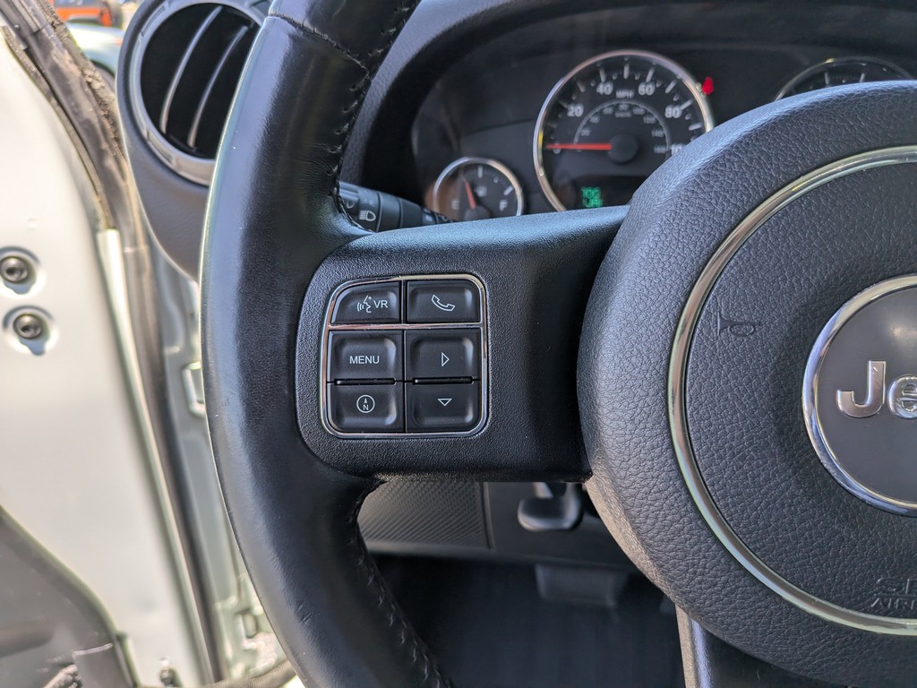 Jeep Wrangler Unlimited Vehicle Full-screen Gallery Image 24