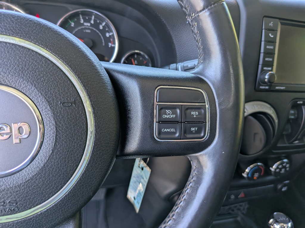 Jeep Wrangler Unlimited Vehicle Full-screen Gallery Image 25