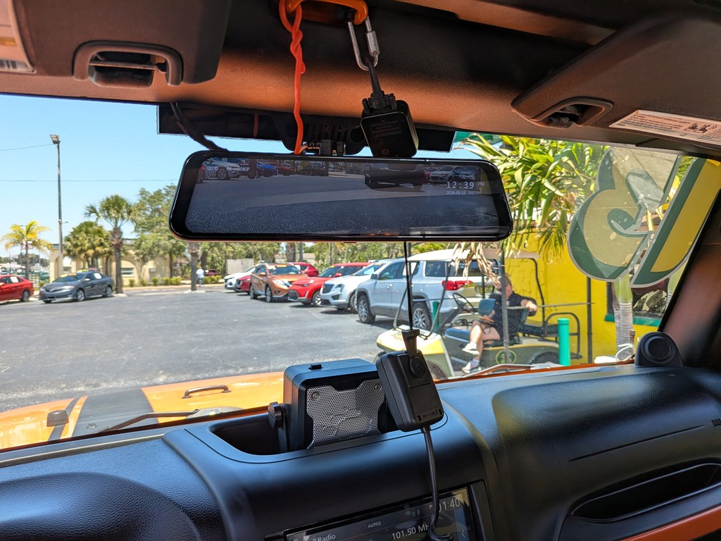 Jeep Wrangler Vehicle Full-screen Gallery Image 20