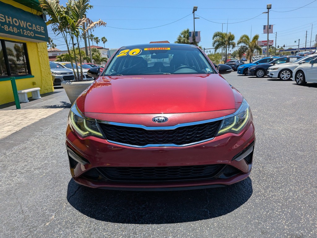 Kia Optima Vehicle Full-screen Gallery Image 05