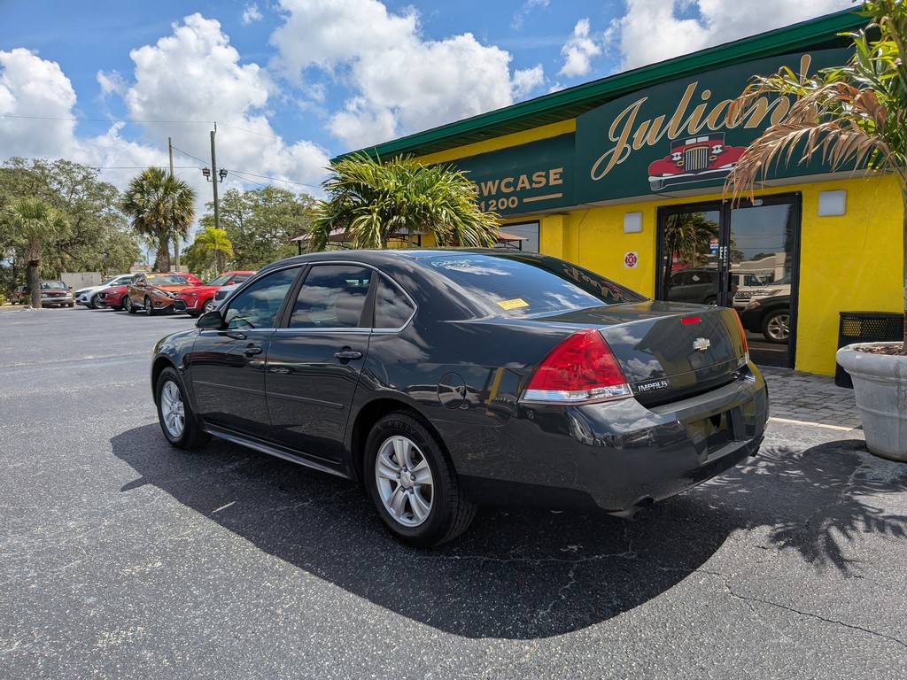 Chevrolet Impala Vehicle Full-screen Gallery Image 03