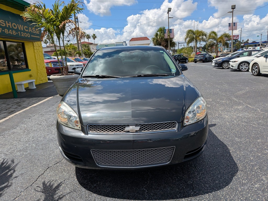 Chevrolet Impala Vehicle Full-screen Gallery Image 05