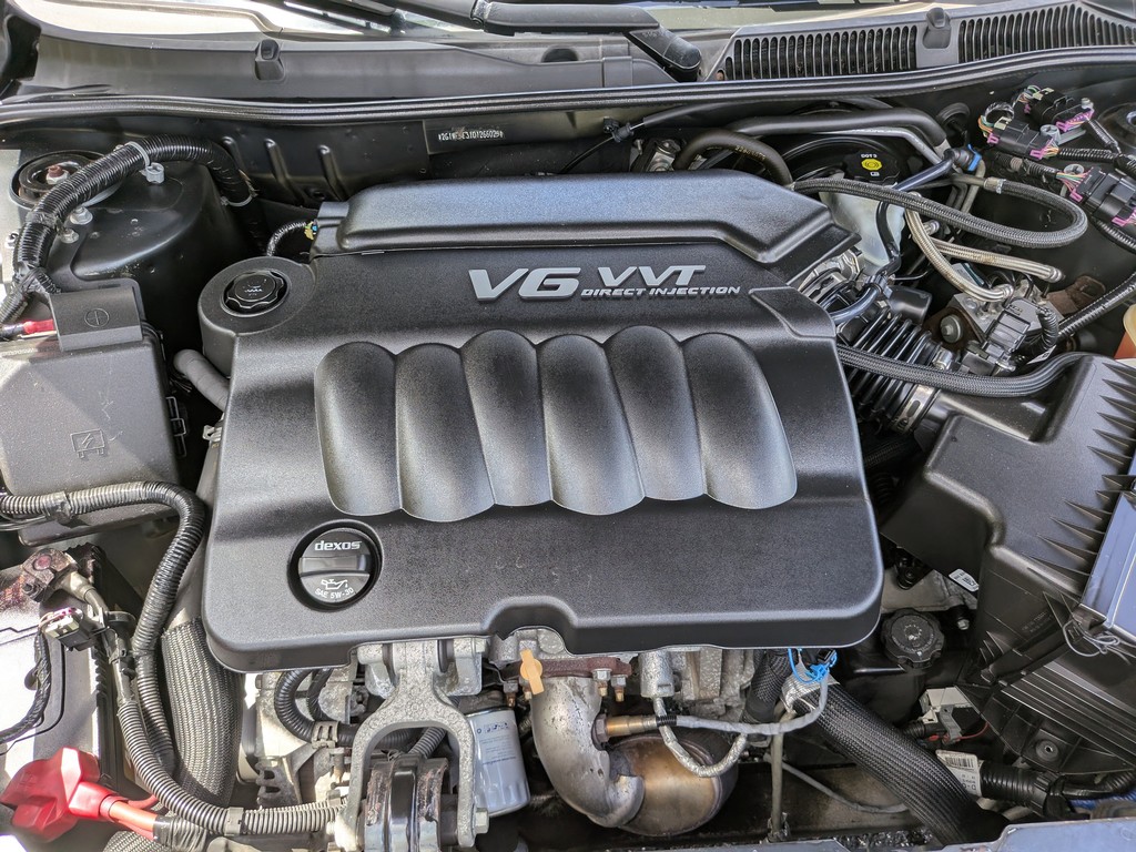 Chevrolet Impala Vehicle Full-screen Gallery Image 09
