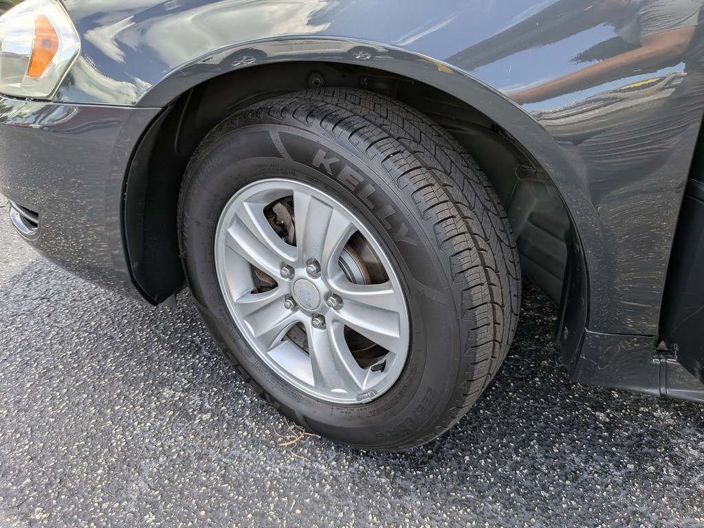 Chevrolet Impala Vehicle Full-screen Gallery Image 29