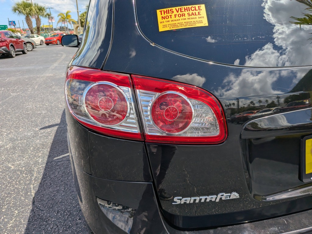Hyundai Santa Fe Vehicle Full-screen Gallery Image 07