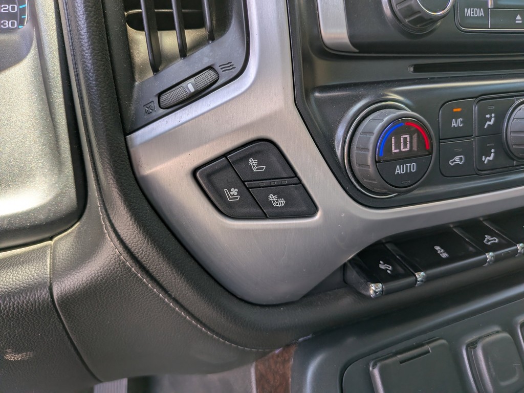 GMC Sierra 1500 Vehicle Full-screen Gallery Image 23