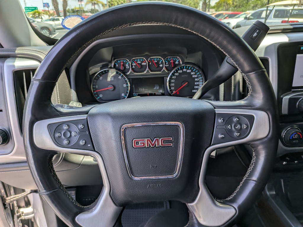 GMC Sierra 1500 Vehicle Full-screen Gallery Image 25