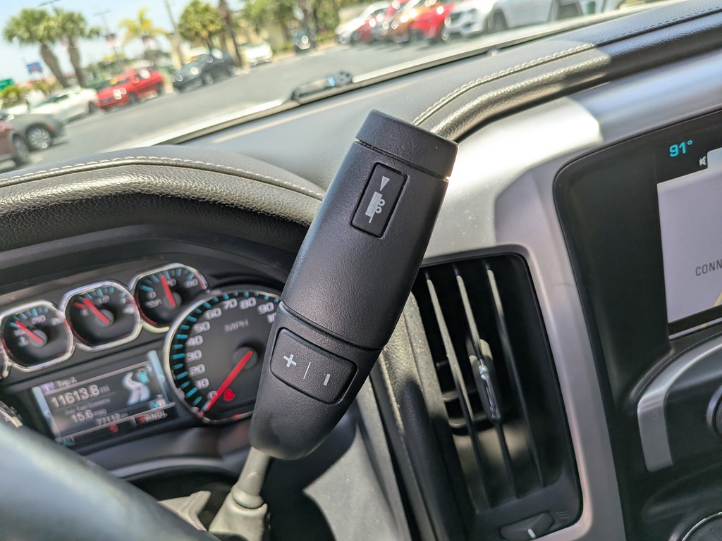 GMC Sierra 1500 Vehicle Full-screen Gallery Image 29