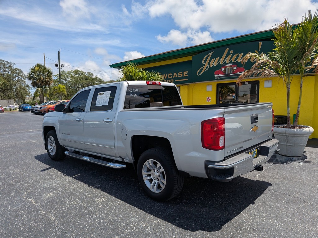 Chevrolet Silverado 1500 Vehicle Full-screen Gallery Image 04