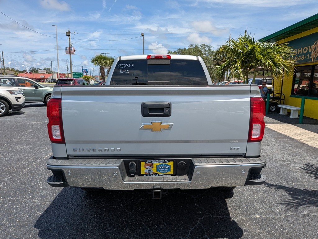 Chevrolet Silverado 1500 Vehicle Full-screen Gallery Image 05
