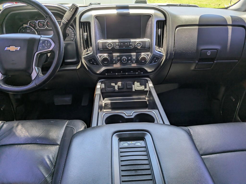 Chevrolet Silverado 1500 Vehicle Full-screen Gallery Image 10