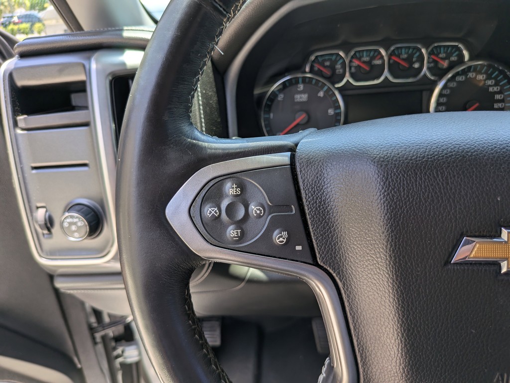 Chevrolet Silverado 1500 Vehicle Full-screen Gallery Image 26
