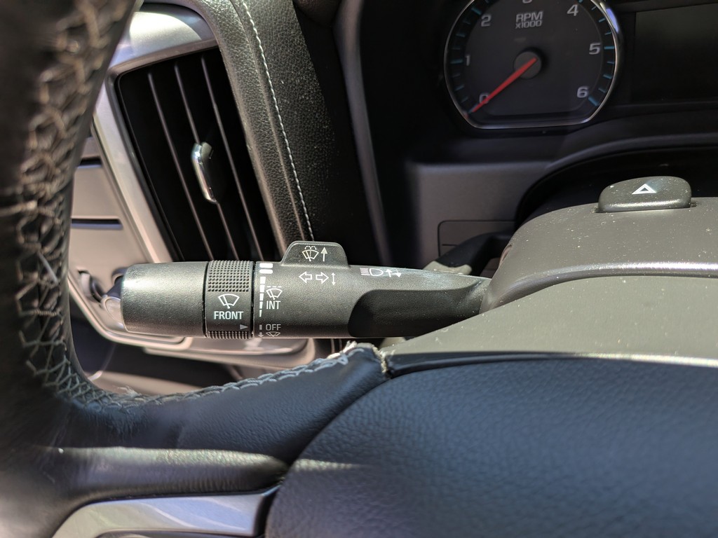 Chevrolet Silverado 1500 Vehicle Full-screen Gallery Image 28
