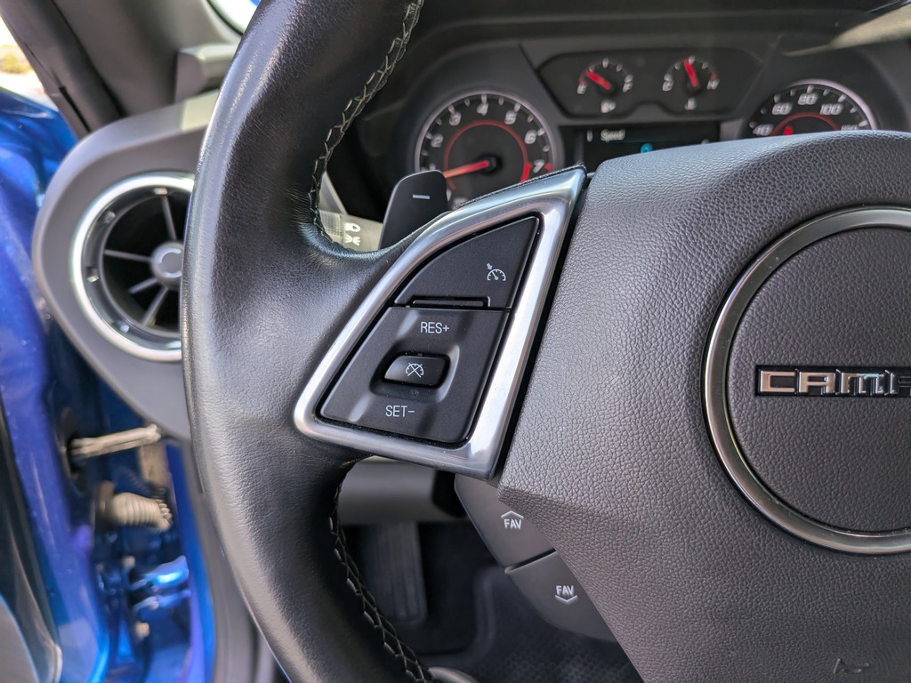 Chevrolet Camaro Vehicle Full-screen Gallery Image 26