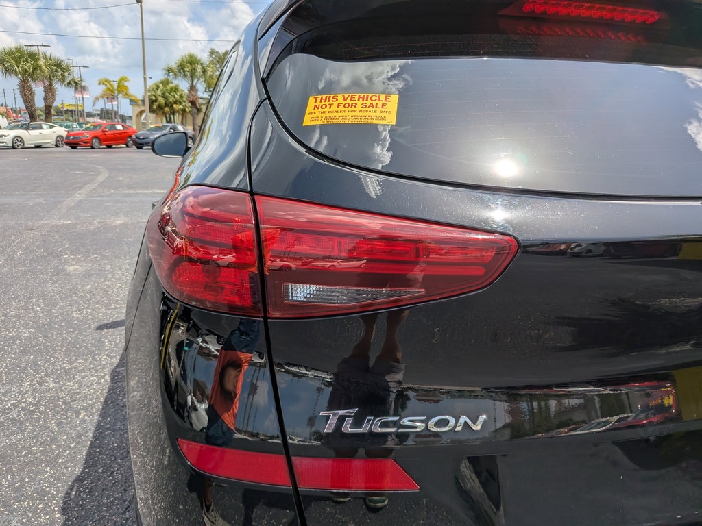 Hyundai Tucson Vehicle Full-screen Gallery Image 07