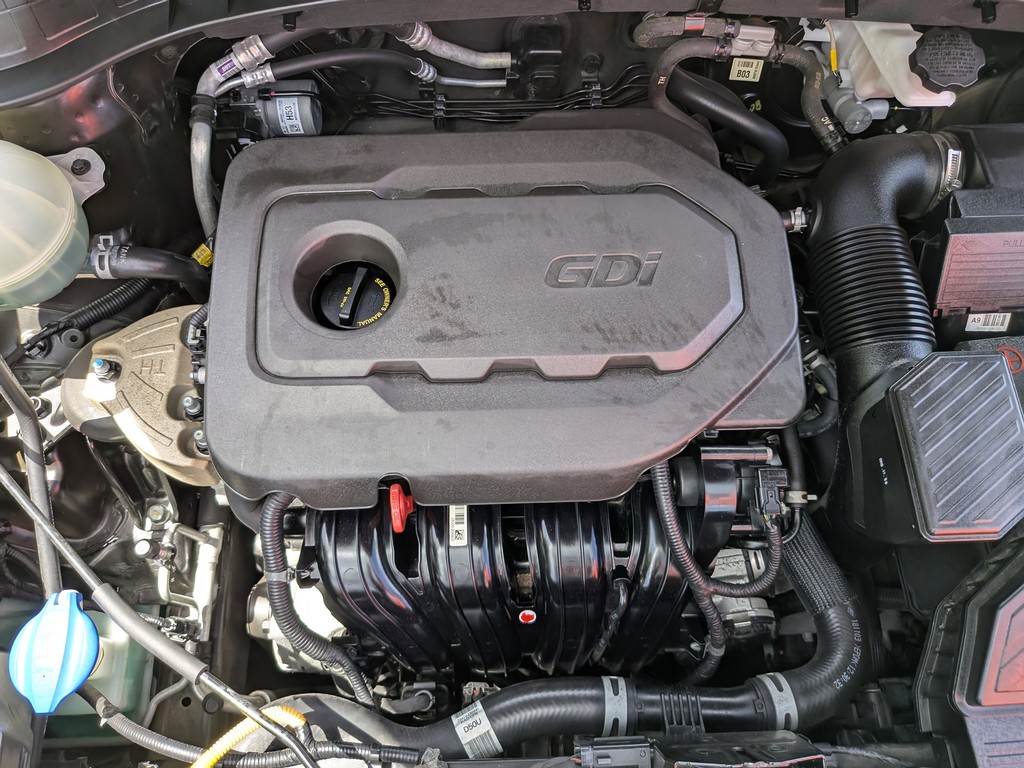 Hyundai Tucson Vehicle Full-screen Gallery Image 08