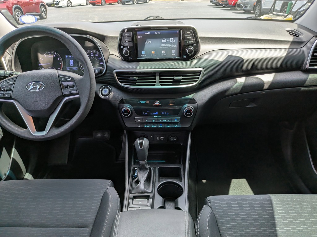 Hyundai Tucson Vehicle Full-screen Gallery Image 14
