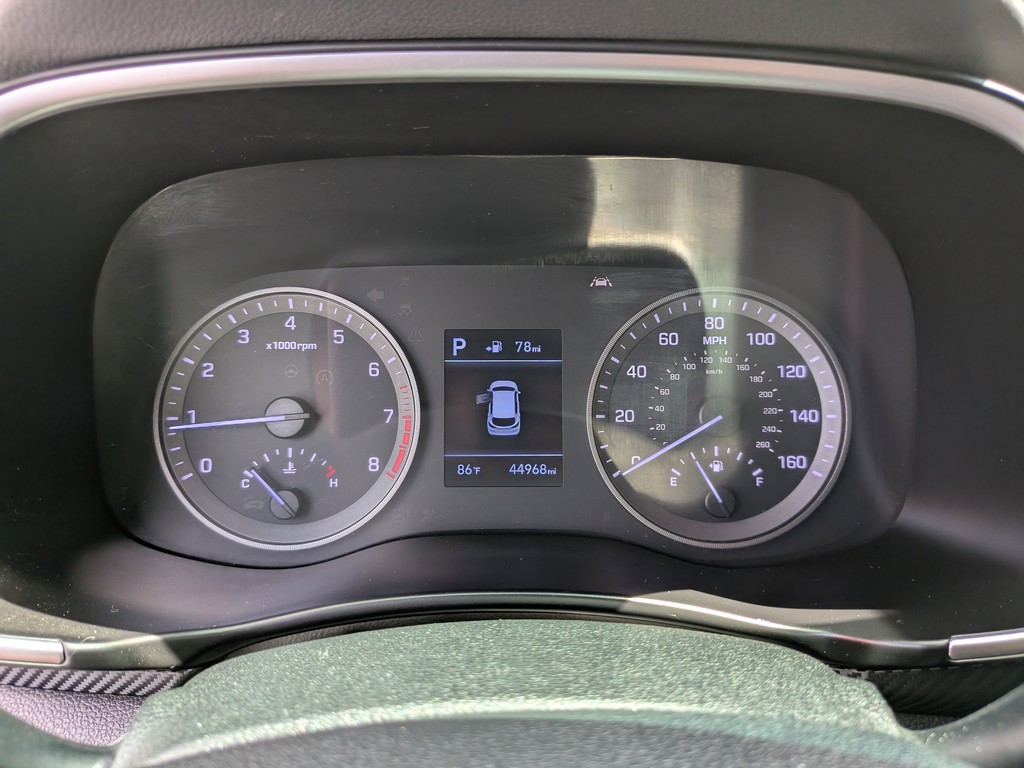 Hyundai Tucson Vehicle Full-screen Gallery Image 31