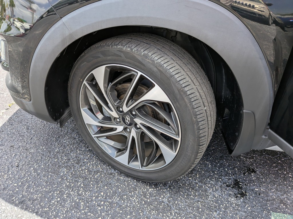 Hyundai Tucson Vehicle Full-screen Gallery Image 32