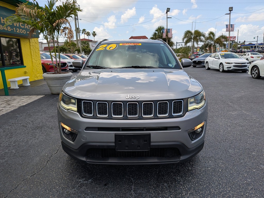 Jeep Compass Vehicle Full-screen Gallery Image 05