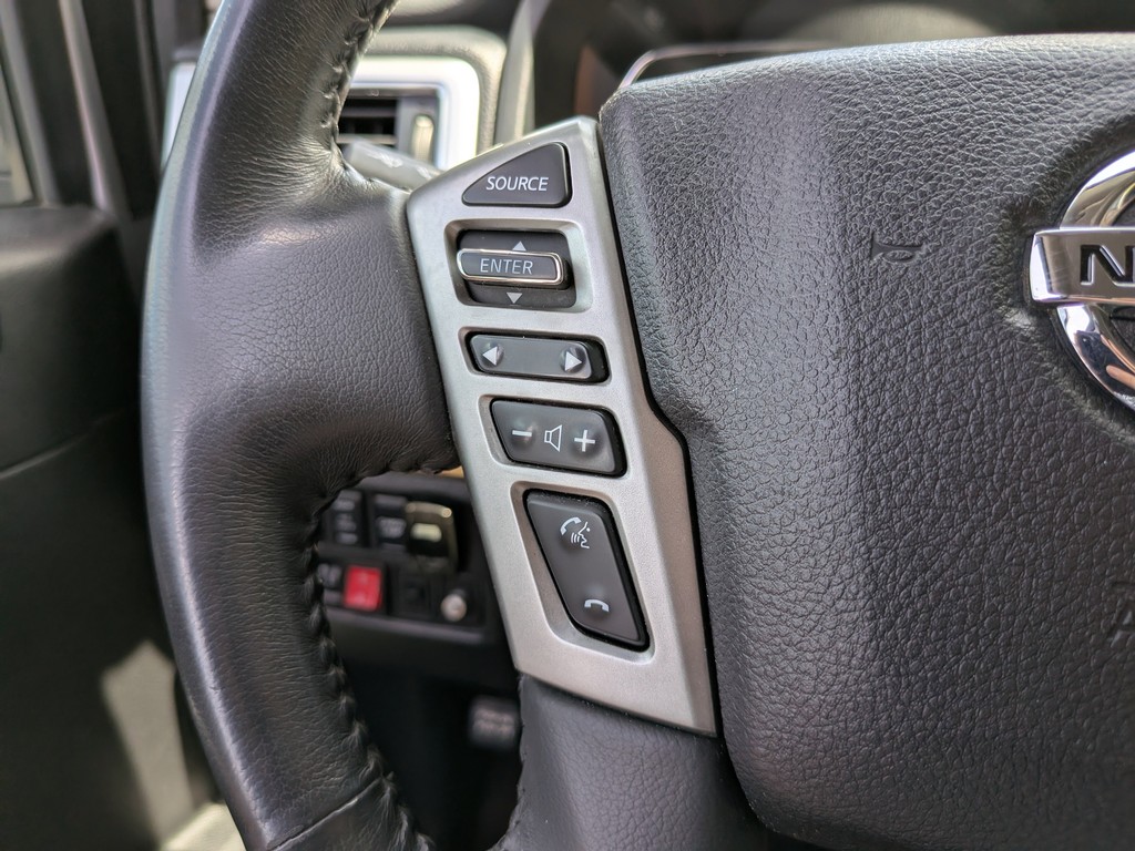 Nissan Titan XD Vehicle Full-screen Gallery Image 29