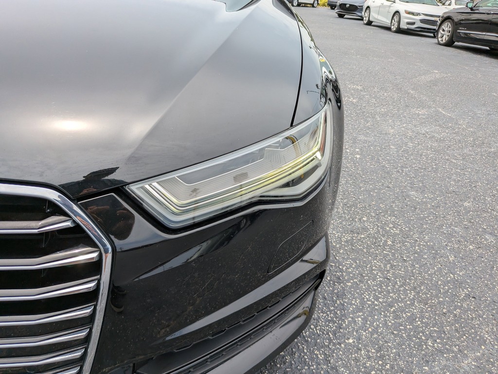 Audi A6 Vehicle Full-screen Gallery Image 06