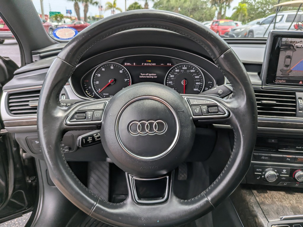 Audi A6 Vehicle Full-screen Gallery Image 30