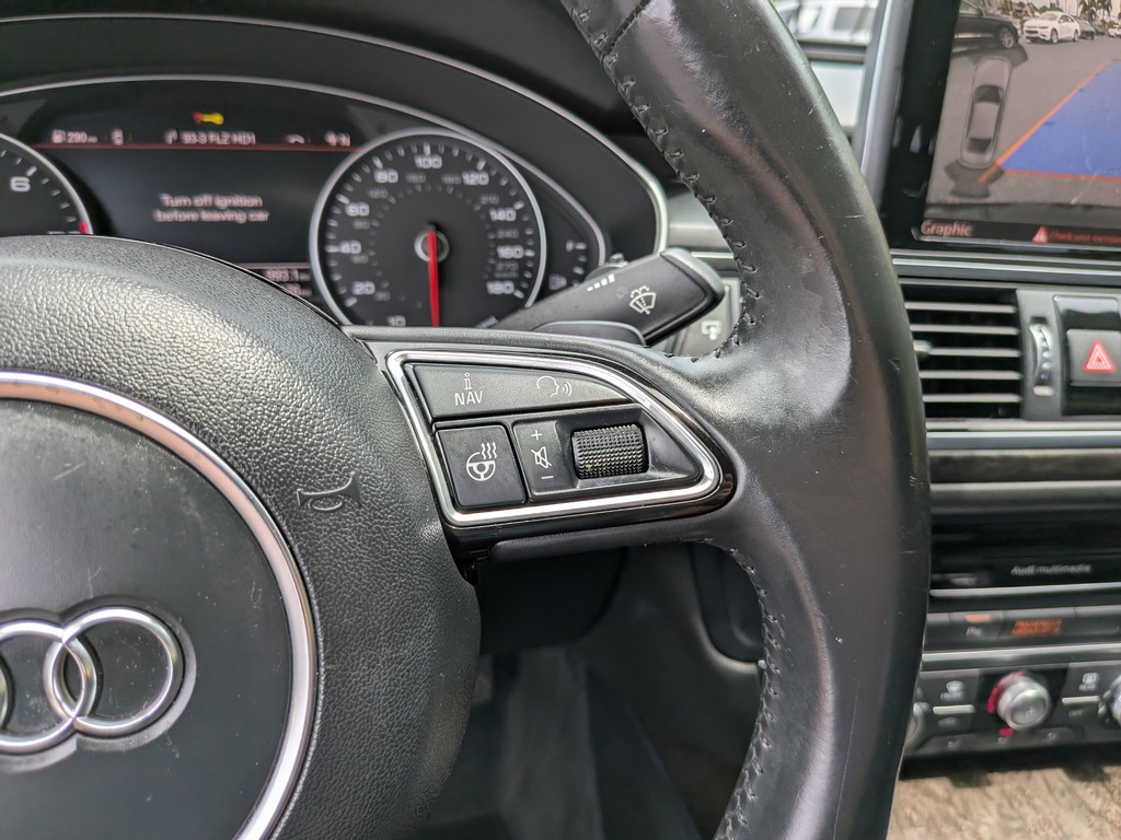 Audi A6 Vehicle Full-screen Gallery Image 32