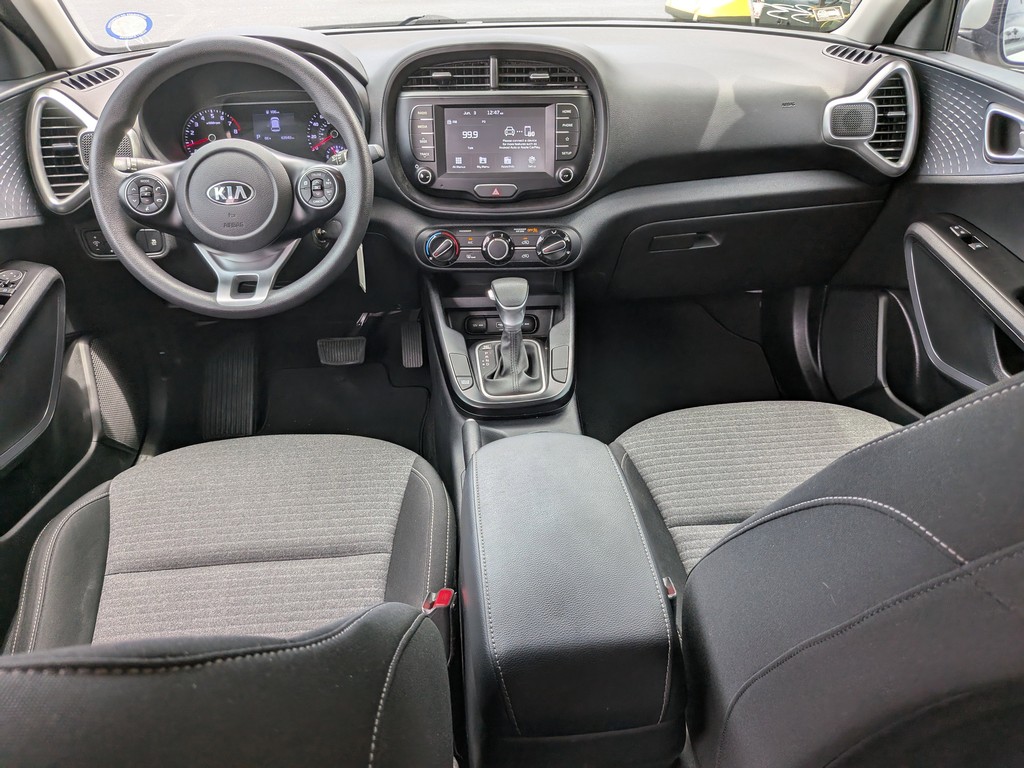 Kia Soul Vehicle Full-screen Gallery Image 12