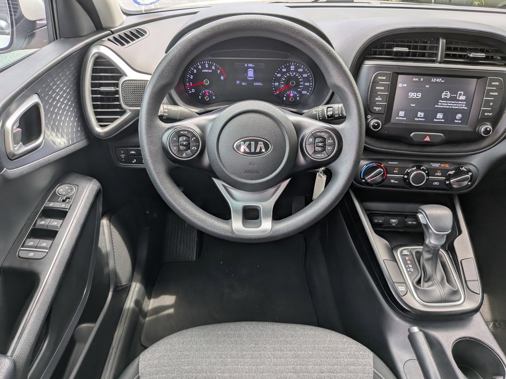 Kia Soul Vehicle Full-screen Gallery Image 13