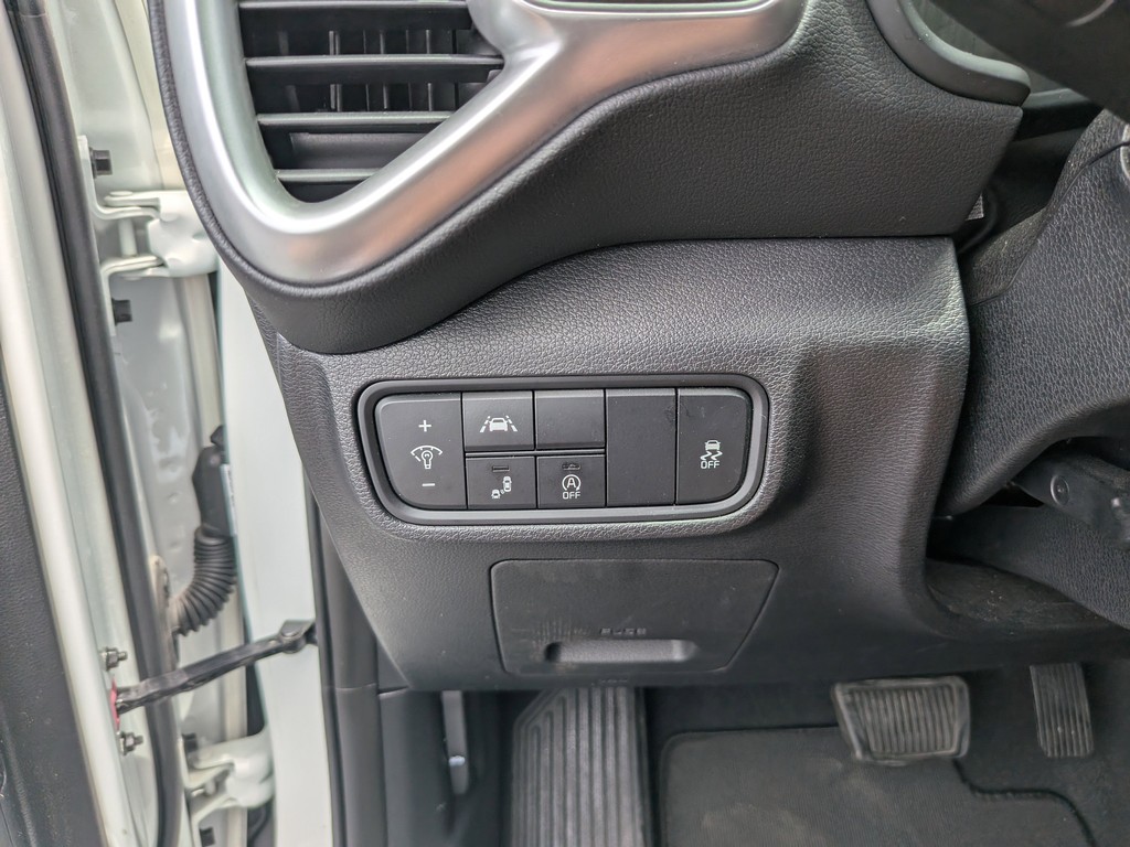 Kia Soul Vehicle Full-screen Gallery Image 25