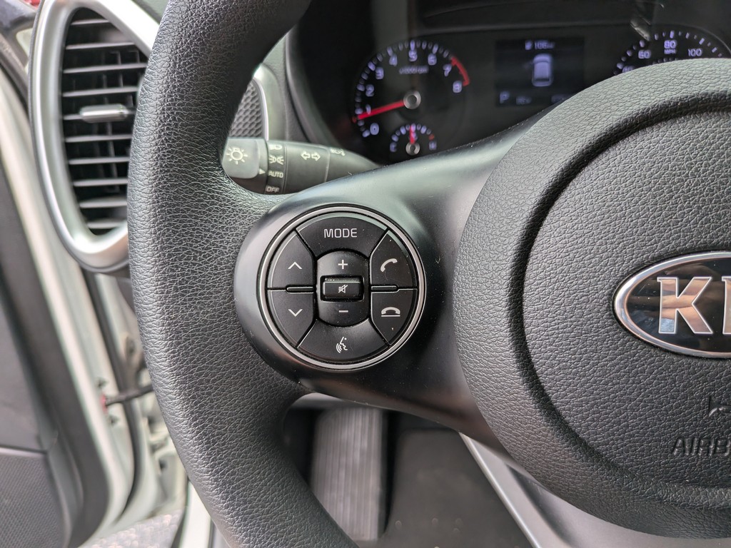 Kia Soul Vehicle Full-screen Gallery Image 27