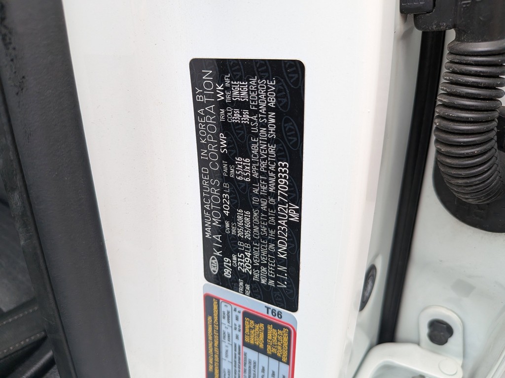 Kia Soul Vehicle Full-screen Gallery Image 33