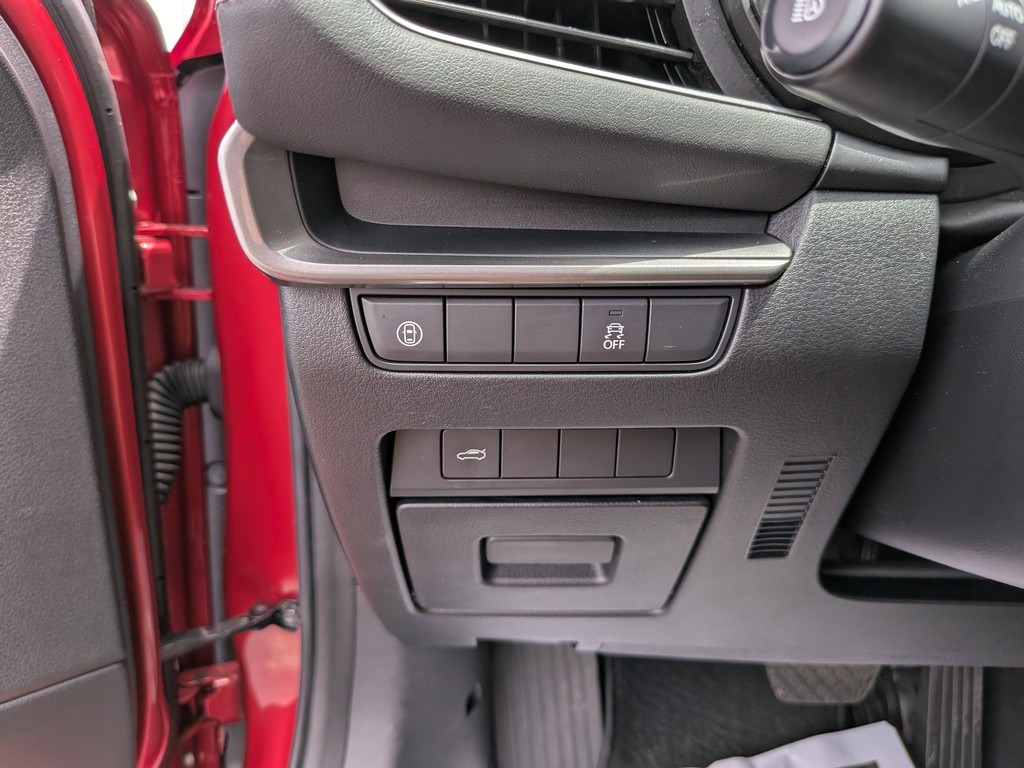 Mazda Mazda3 Sedan Vehicle Full-screen Gallery Image 22