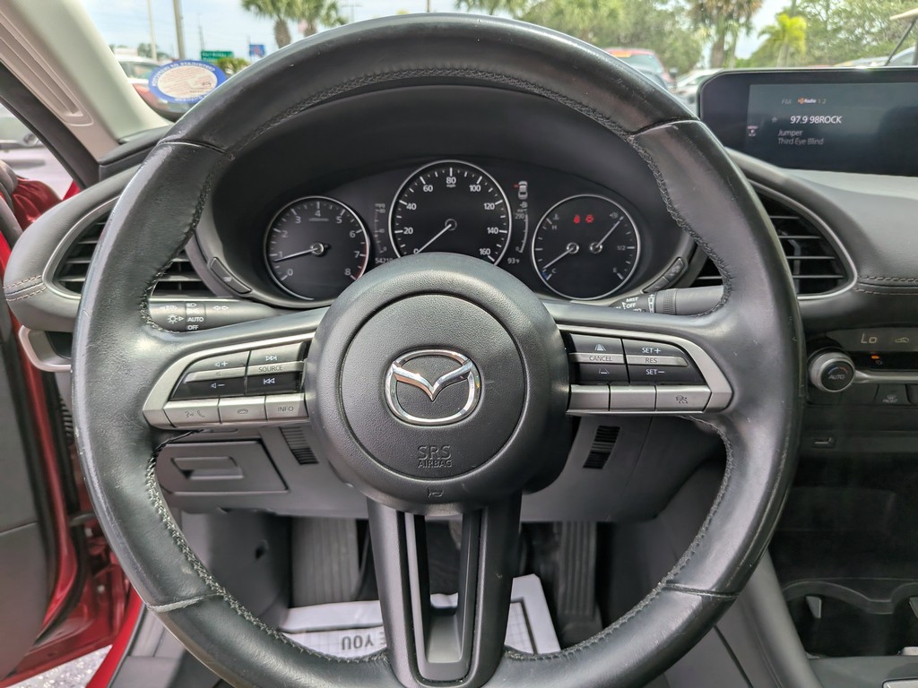 Mazda Mazda3 Sedan Vehicle Full-screen Gallery Image 23