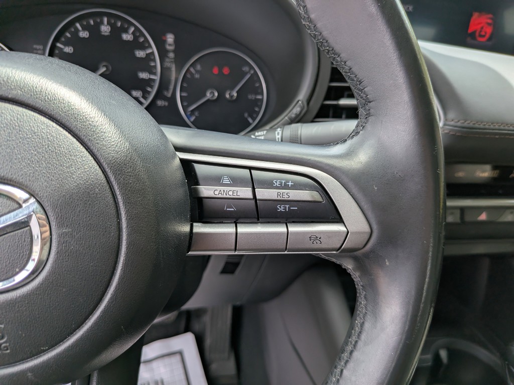 Mazda Mazda3 Sedan Vehicle Full-screen Gallery Image 25