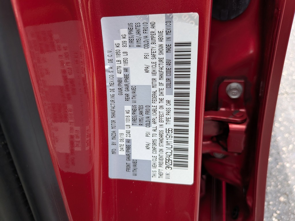 Mazda Mazda3 Sedan Vehicle Full-screen Gallery Image 30