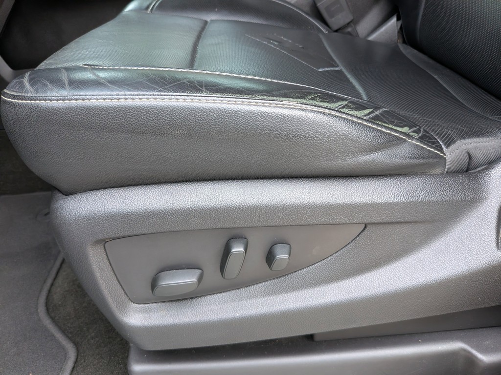 GMC Sierra 1500 Vehicle Full-screen Gallery Image 19