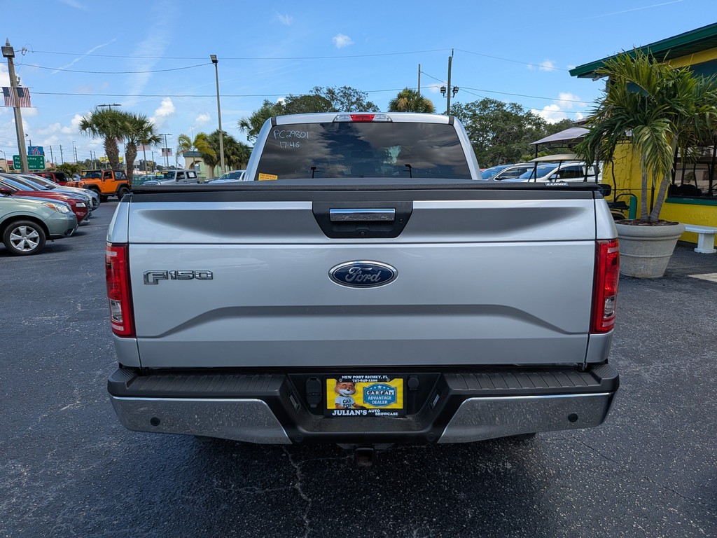 Ford F-150 Vehicle Full-screen Gallery Image 04