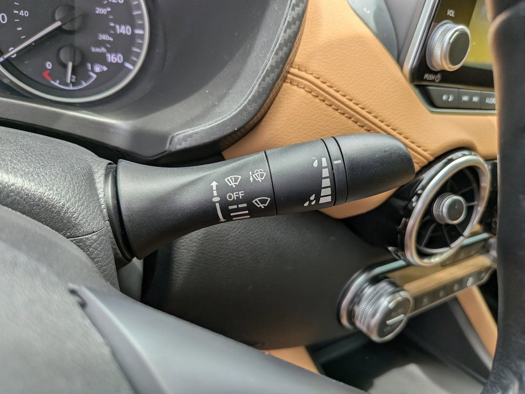 Nissan Sentra Vehicle Full-screen Gallery Image 30
