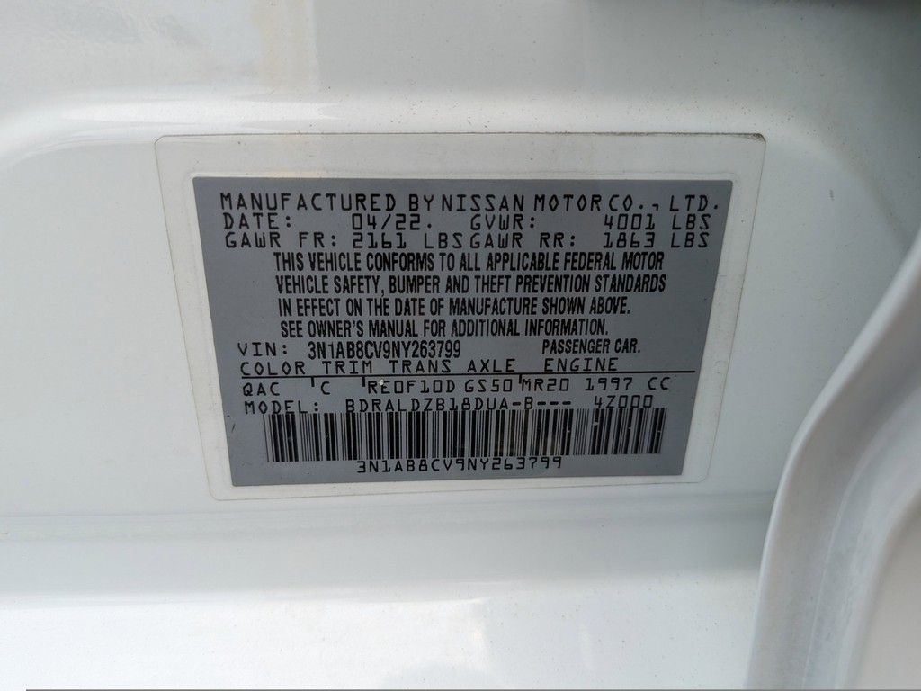 Nissan Sentra Vehicle Full-screen Gallery Image 33