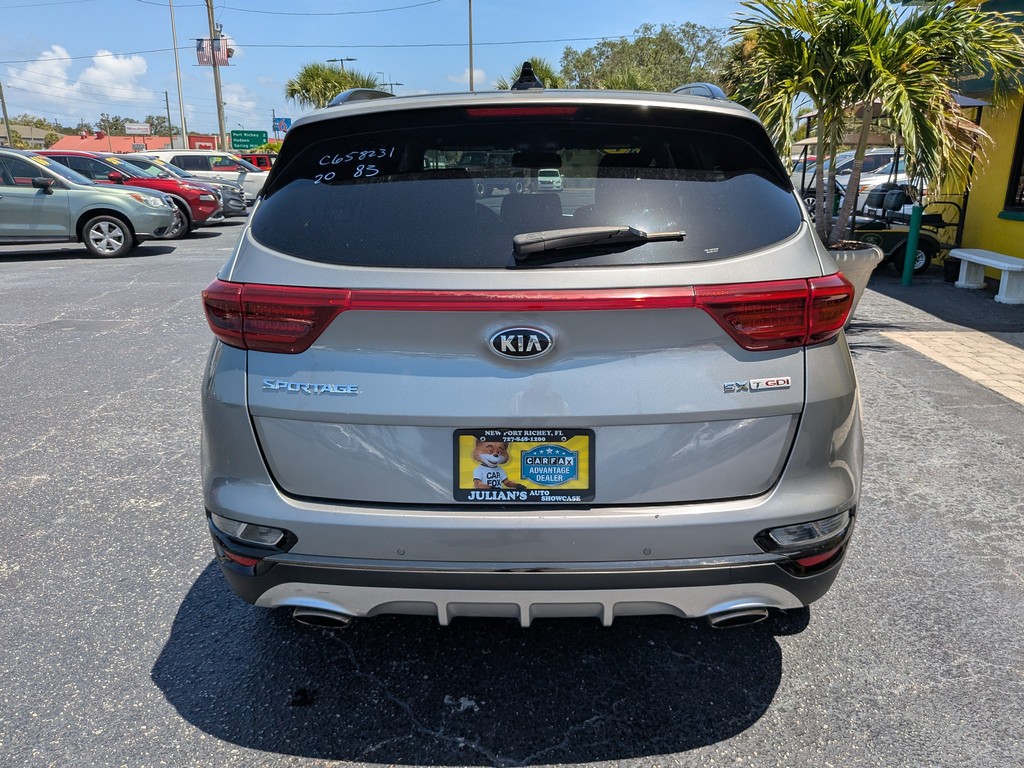 Kia Sportage Vehicle Full-screen Gallery Image 04