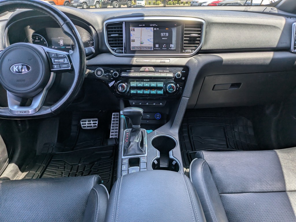 Kia Sportage Vehicle Full-screen Gallery Image 12
