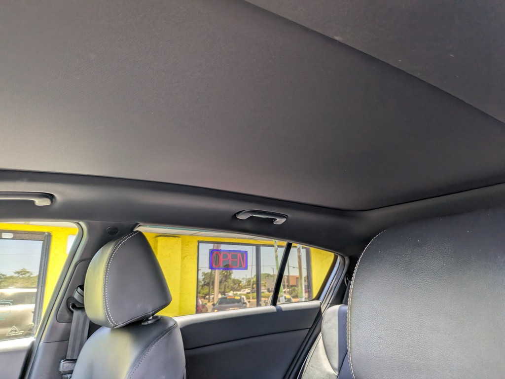 Kia Sportage Vehicle Full-screen Gallery Image 17