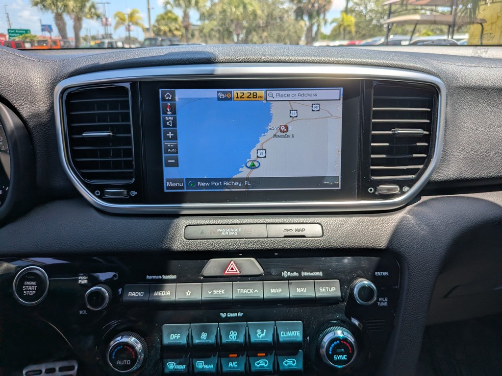 Kia Sportage Vehicle Full-screen Gallery Image 19
